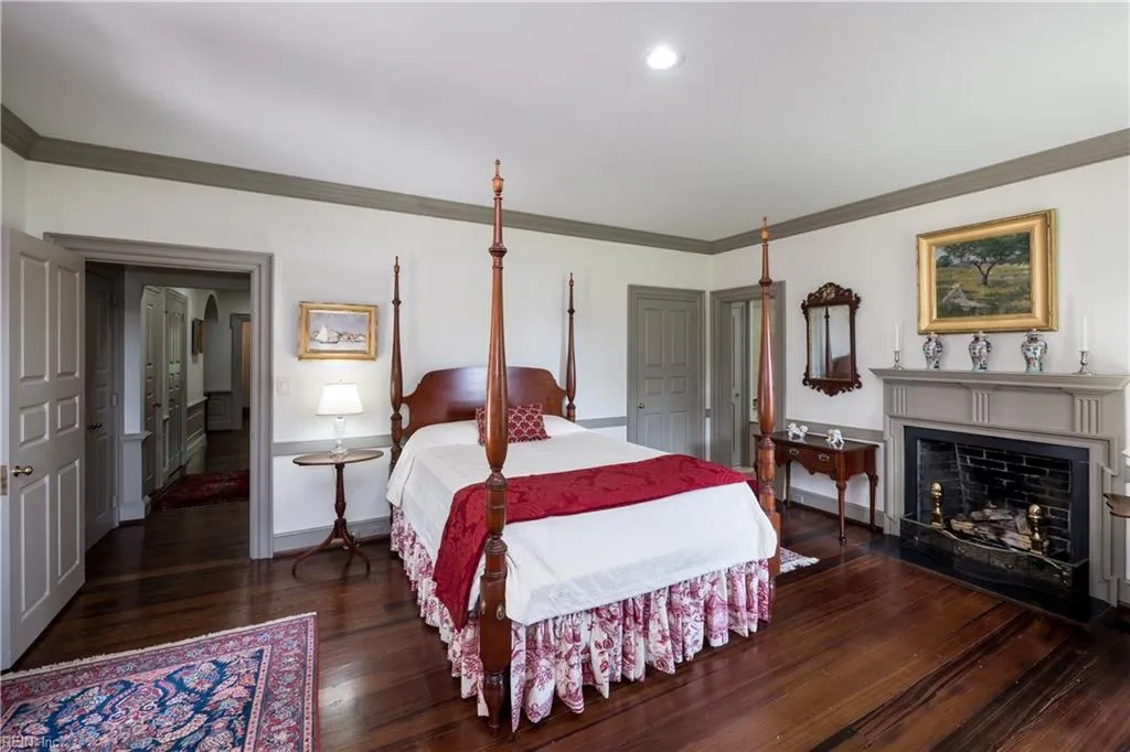 Virginia Beach, Virginia 23451, United States, 5 Bedrooms Bedrooms, ,7 BathroomsBathrooms,Residential,Active,197449