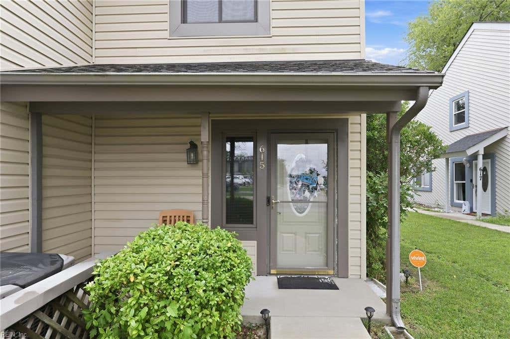 Photo of 615 Masefield Circle, Virginia Beach, VA 23452 (MLS # 10645716)