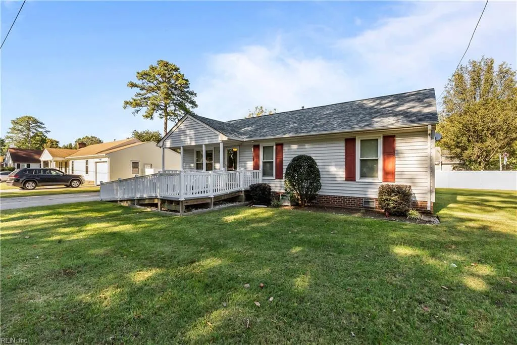 Portsmouth, Virginia 23701, United States, 3 Bedrooms Bedrooms, ,2 BathroomsBathrooms,Residential,Active,233617