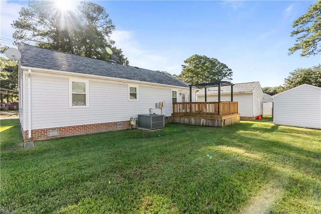 Portsmouth, Virginia 23701, United States, 3 Bedrooms Bedrooms, ,2 BathroomsBathrooms,Residential,Active,233617