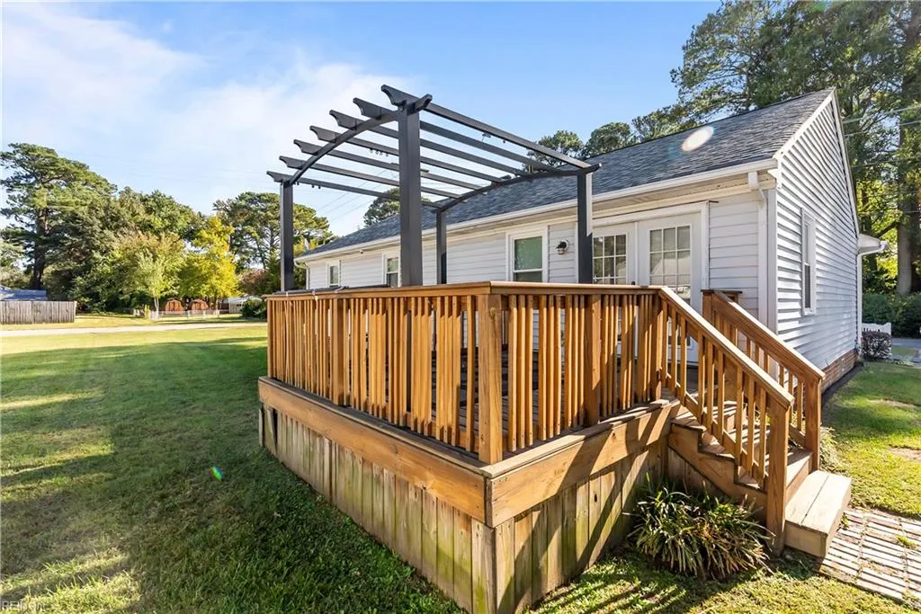 Portsmouth, Virginia 23701, United States, 3 Bedrooms Bedrooms, ,2 BathroomsBathrooms,Residential,Active,233617