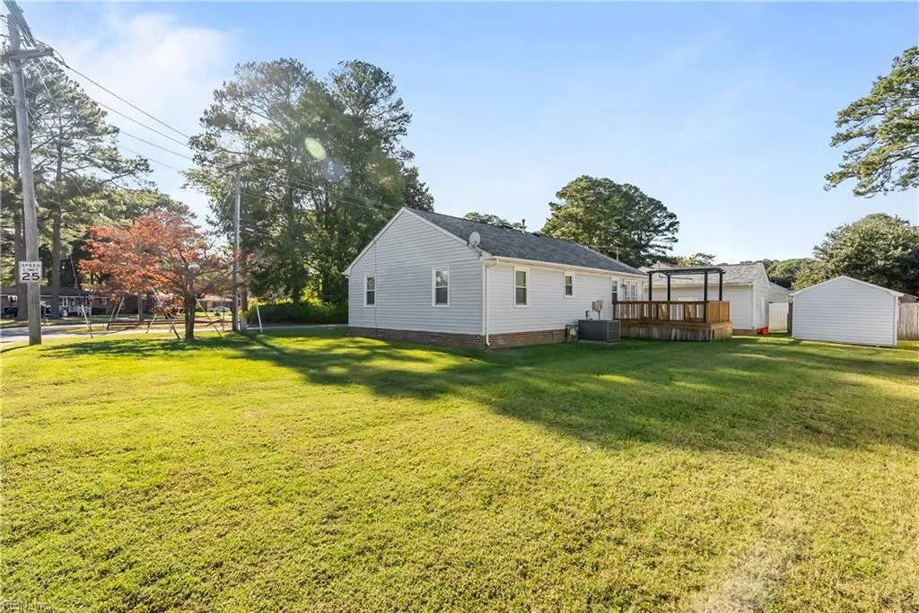 Portsmouth, Virginia 23701, United States, 3 Bedrooms Bedrooms, ,2 BathroomsBathrooms,Residential,Active,233617