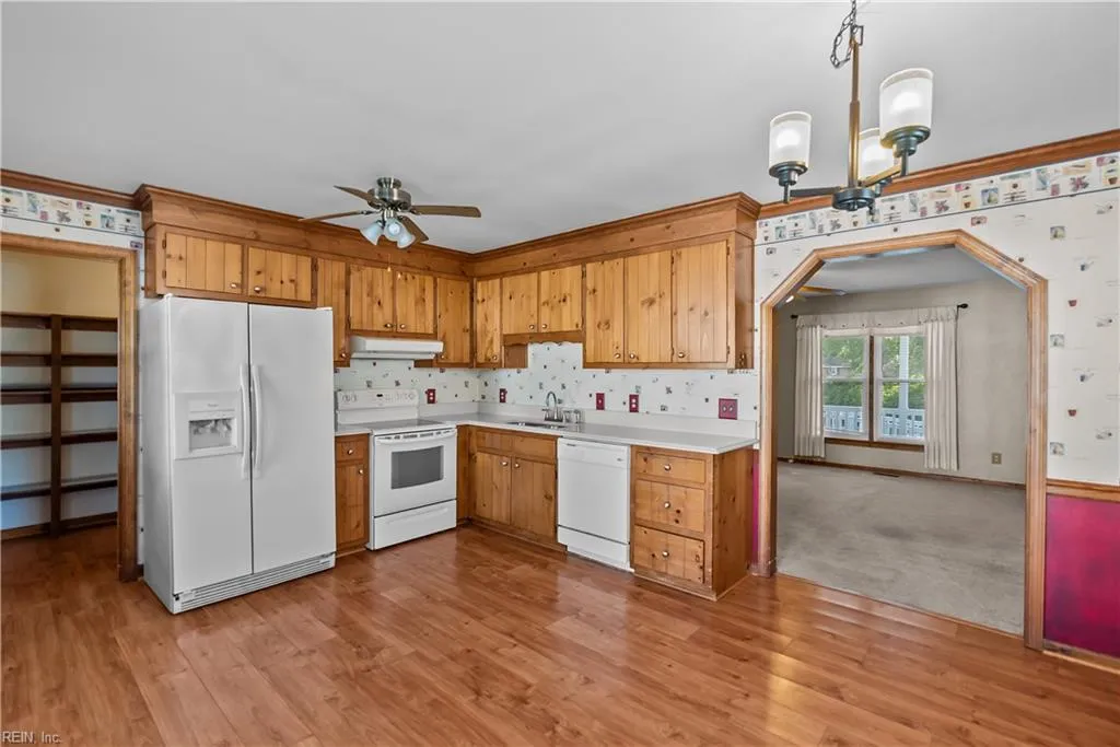 Portsmouth, Virginia 23701, United States, 3 Bedrooms Bedrooms, ,2 BathroomsBathrooms,Residential,Active,233617