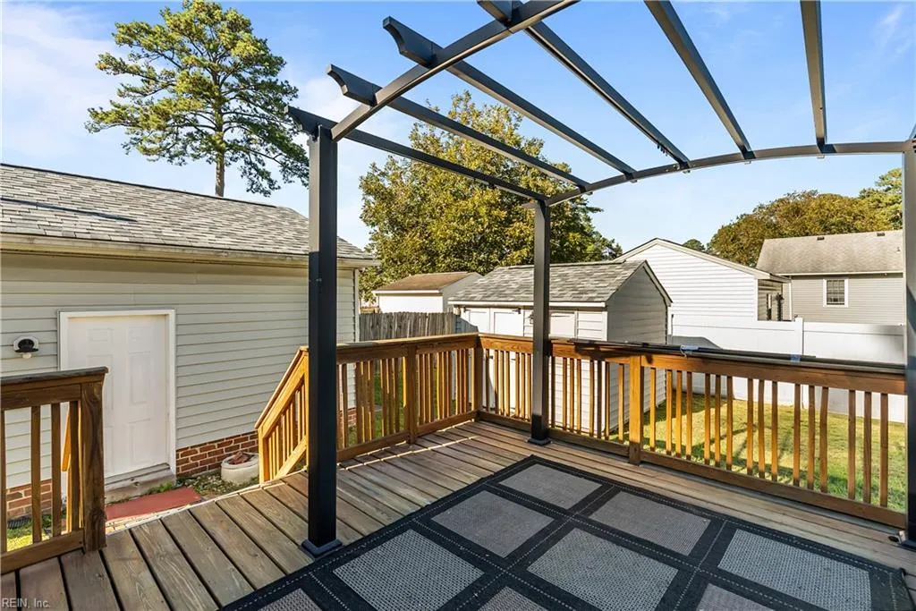 Portsmouth, Virginia 23701, United States, 3 Bedrooms Bedrooms, ,2 BathroomsBathrooms,Residential,Active,233617