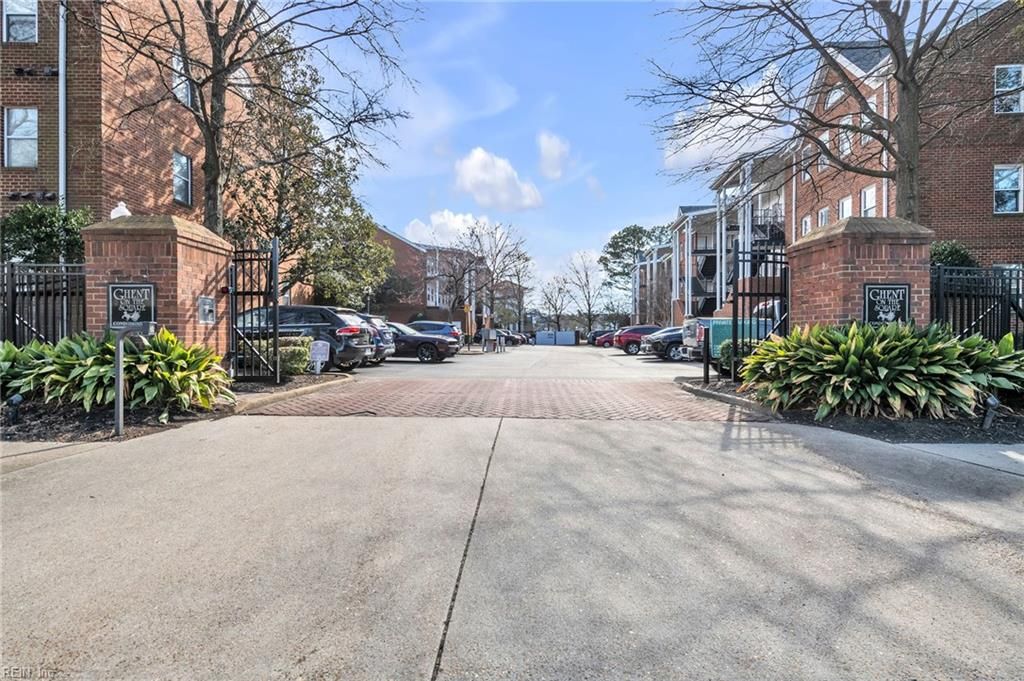 Photo of 203 Westover Avenue #202, Norfolk, VA 23507 (MLS # 10624141)