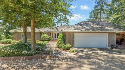 Single Family Residence in Virginia Beach VA 1801 Broad Bay Circle.jpg