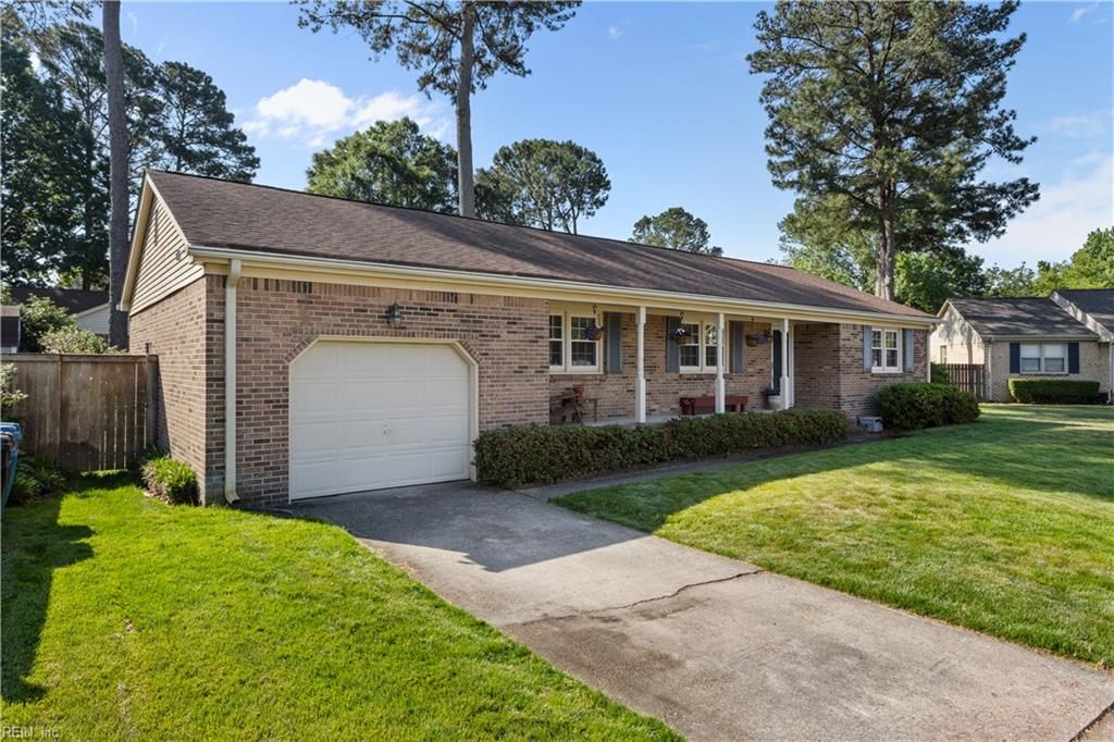 Photo of 1604 Macguffie Court, Virginia Beach, VA 23464 (MLS # 10635519)