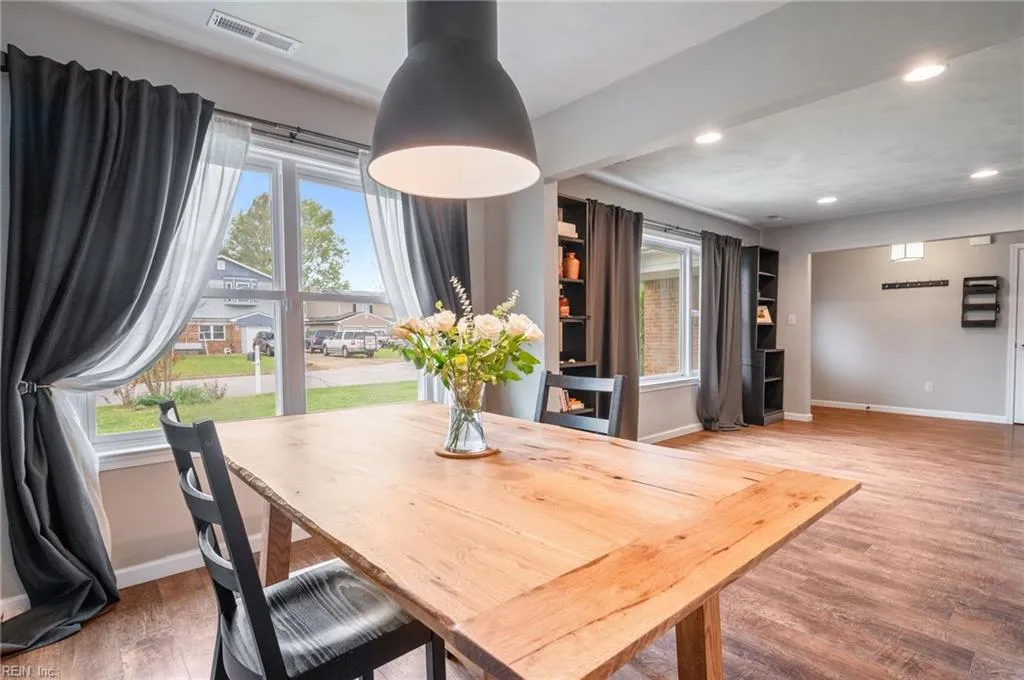 Virginia Beach, Virginia 23464, United States, 3 Bedrooms Bedrooms, ,2 BathroomsBathrooms,Residential,Active,111436