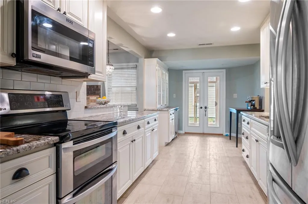 Virginia Beach, Virginia 23464, United States, 3 Bedrooms Bedrooms, ,2 BathroomsBathrooms,Residential,Active,111436