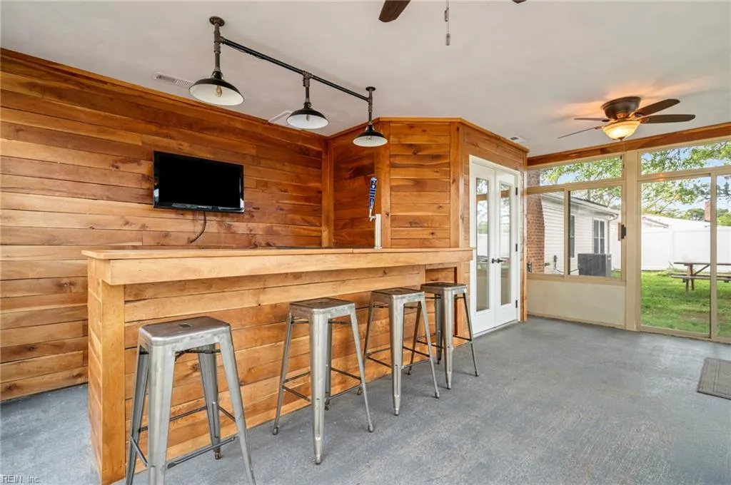 Virginia Beach, Virginia 23464, United States, 3 Bedrooms Bedrooms, ,2 BathroomsBathrooms,Residential,Active,111436