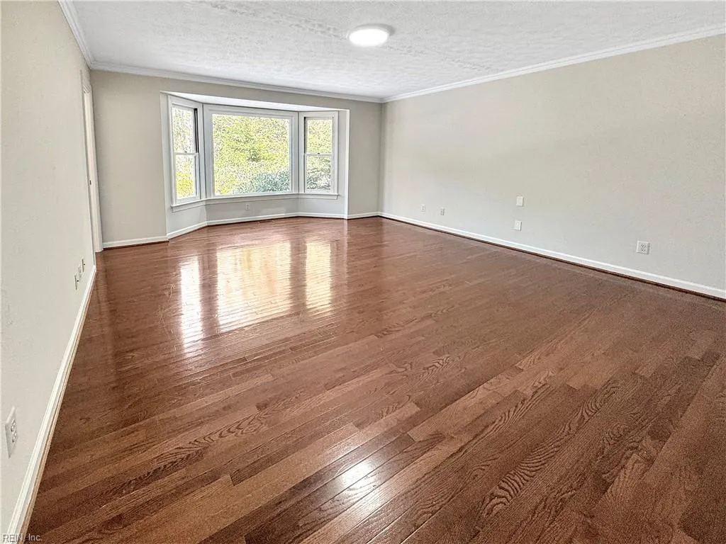 Williamsburg, Virginia 23185, United States, 3 Bedrooms Bedrooms, ,3 BathroomsBathrooms,Residential,Pending,19392