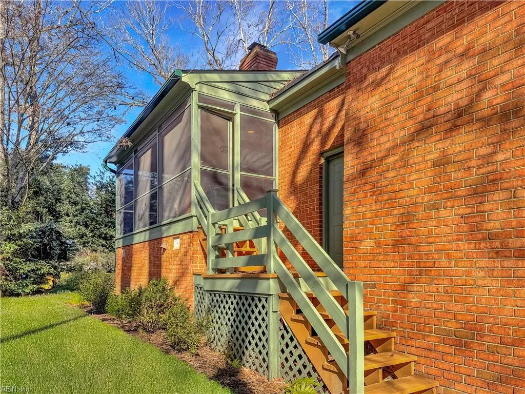 Williamsburg, Virginia 23185, United States, 3 Bedrooms Bedrooms, ,3 BathroomsBathrooms,Residential,Pending,19392