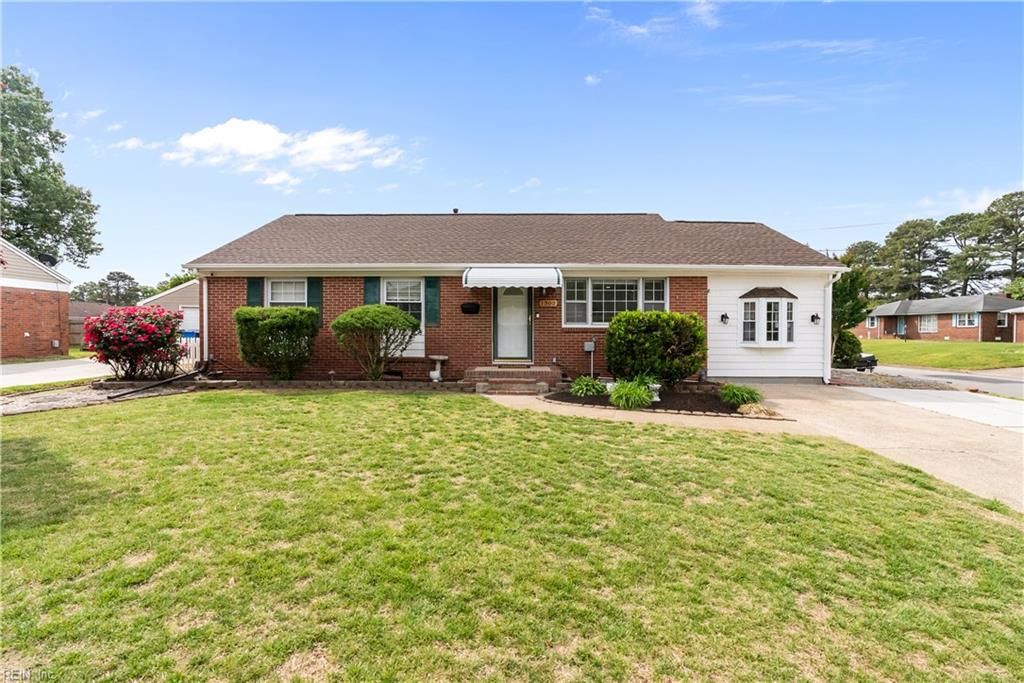 Photo of 1302 Jerome Street, Chesapeake, VA 23324 (MLS # 10632466)