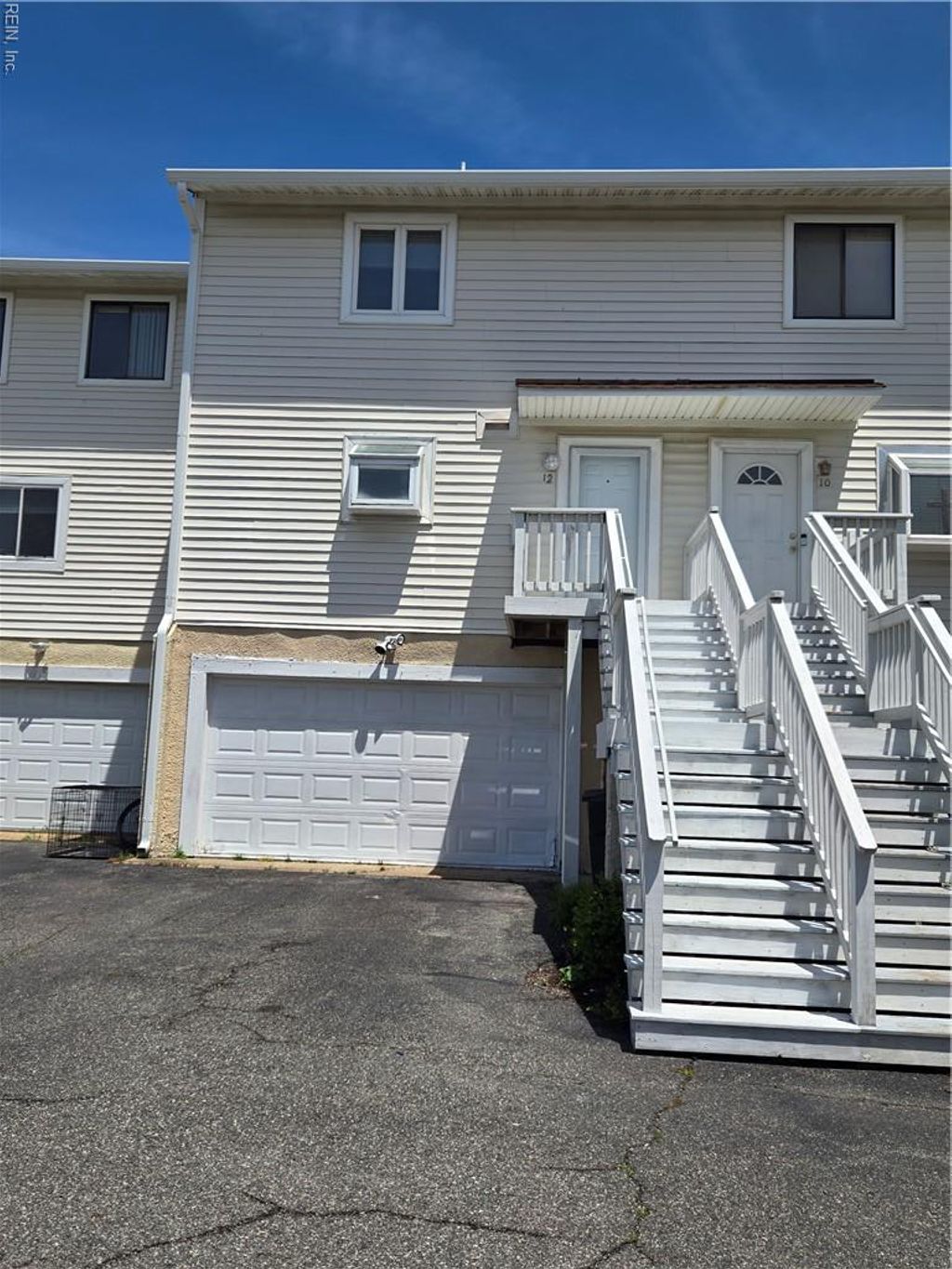 Photo of 12 Cantamar Court #Ct, Hampton, VA 23664 (MLS # 10634128)
