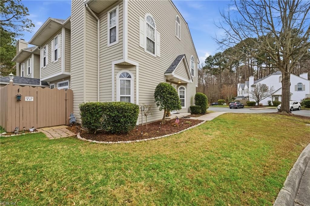 Photo of 1402 Shortleaf Lane, Chesapeake, VA 23320 (MLS # 10617633)