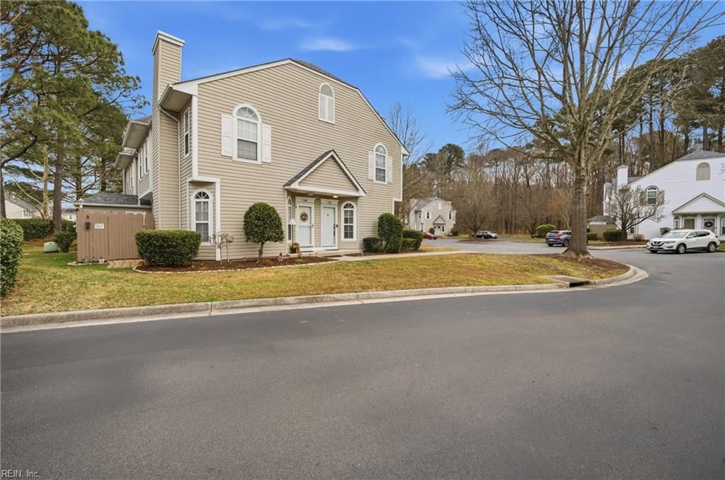 Photo of 1402 Shortleaf Lane, Chesapeake, VA 23320 (MLS # 10617633)