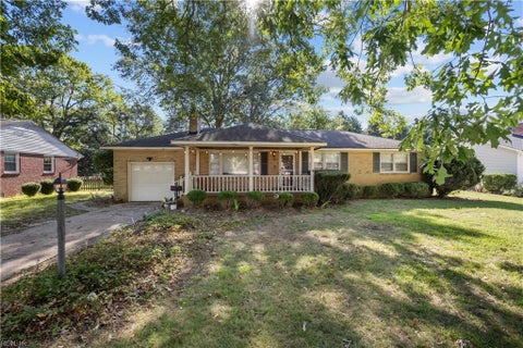 Photo of 35 Wendfield Circle, Newport News, VA 23601 (MLS # 10653133)