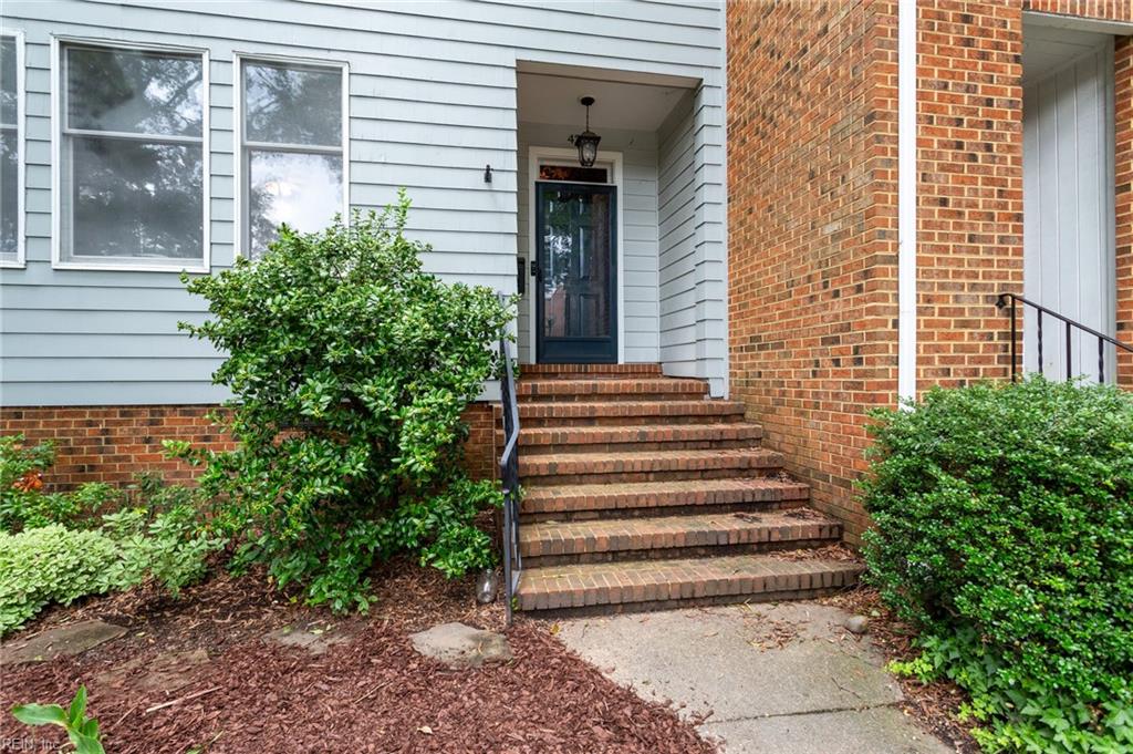 424 W Princess Anne RD