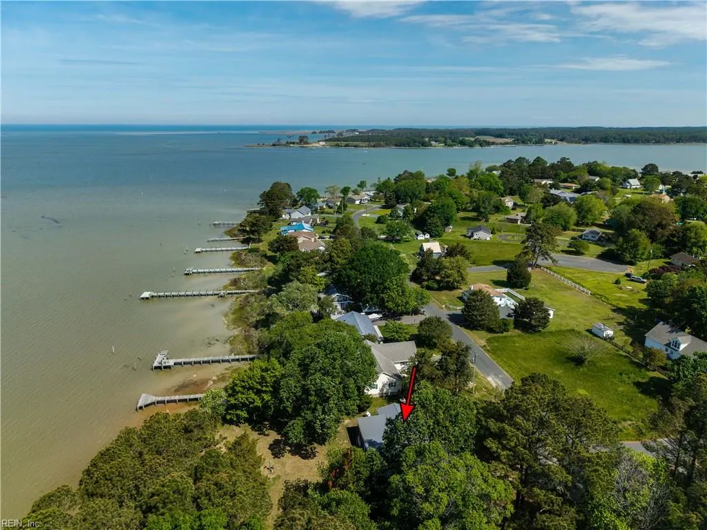 Painter, Virginia 23420, United States, 3 Bedrooms Bedrooms, ,2 BathroomsBathrooms,Residential,Pending,122048