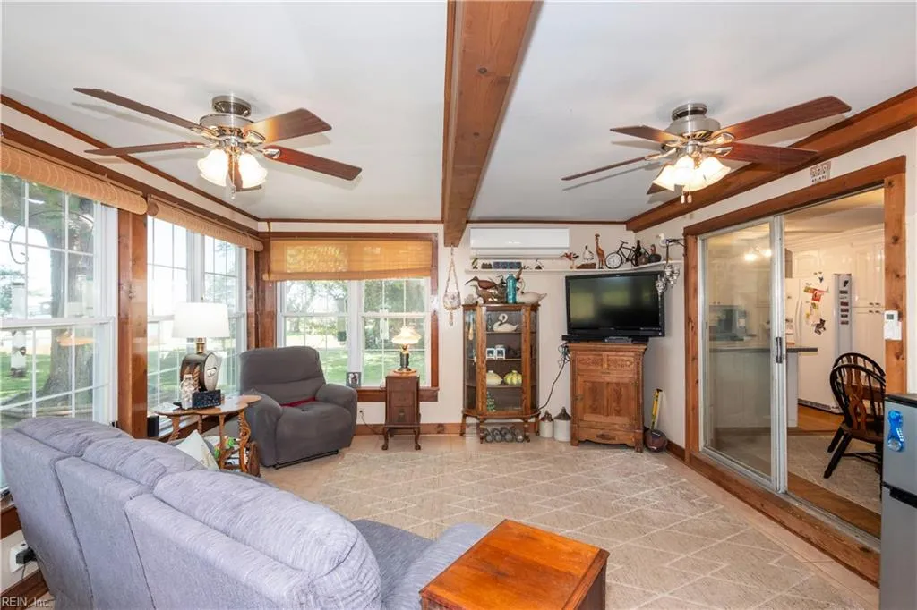 Painter, Virginia 23420, United States, 3 Bedrooms Bedrooms, ,2 BathroomsBathrooms,Residential,Pending,122048