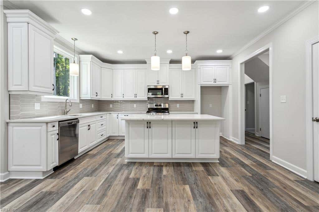 Photo of 6 Landing Circle, Williamsburg, VA 23188 (MLS # 10649912)