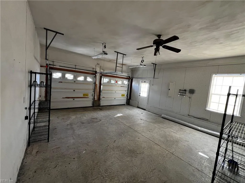 Suffolk, Virginia 23434, United States, 4 Bedrooms Bedrooms, ,3 BathroomsBathrooms,Residential,Active,27463