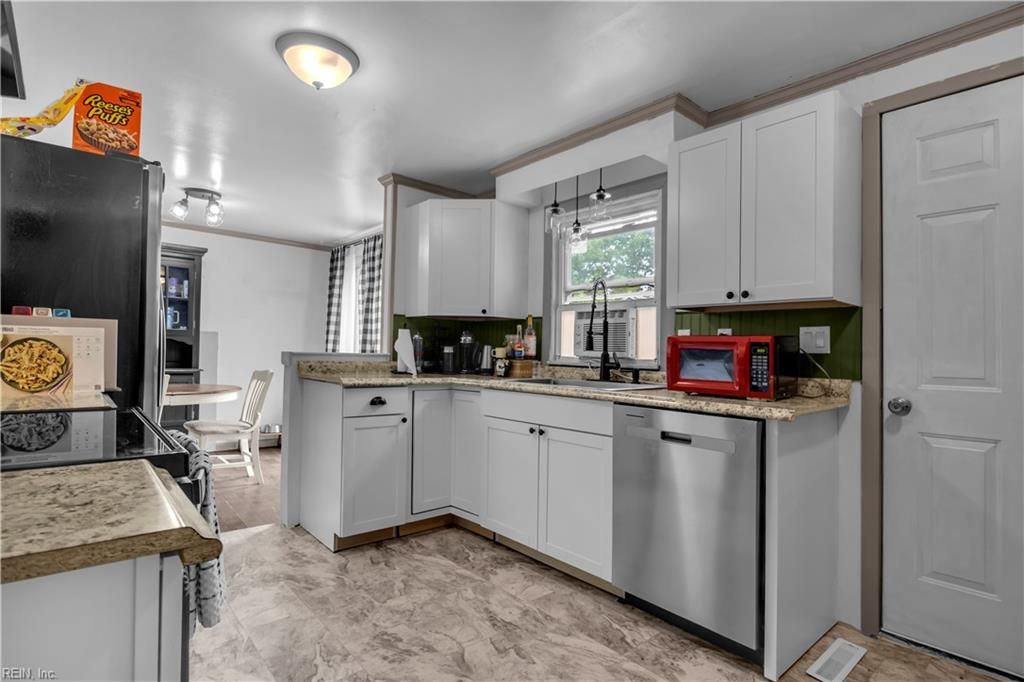 Photo of 2456 Meadow Brook Trail, Suffolk, VA 23434 (MLS # 10636697)