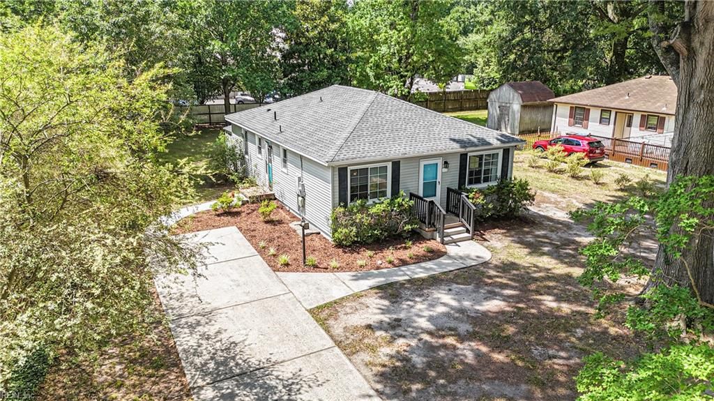 Photo of 113 Glovers Court, Chesapeake, VA 23322 (MLS # 10640991)