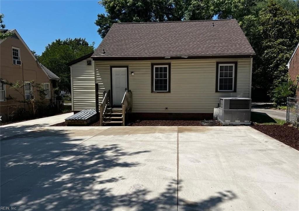 Photo of 901 Lafayette Street, Williamsburg, VA 23185 (MLS # 10657764)
