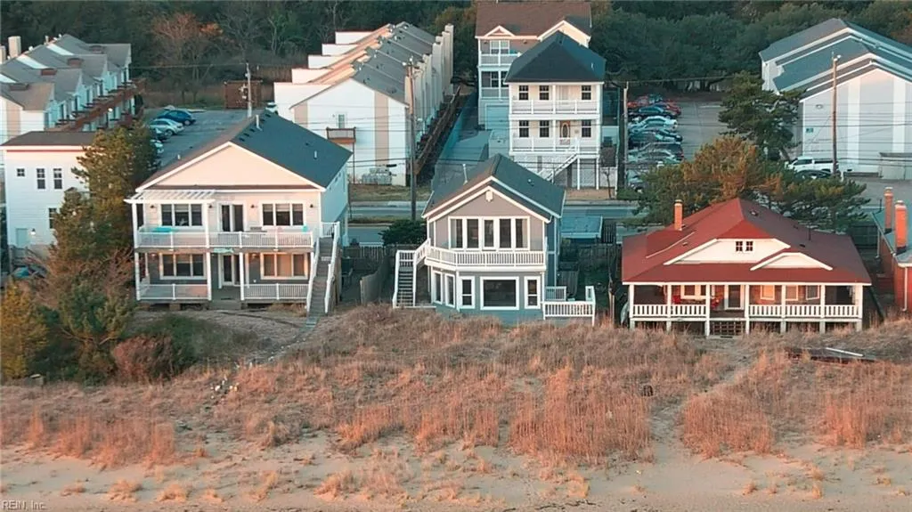 Norfolk, Virginia 23503, United States, 4 Bedrooms Bedrooms, ,2 BathroomsBathrooms,Residential,Pending,102920