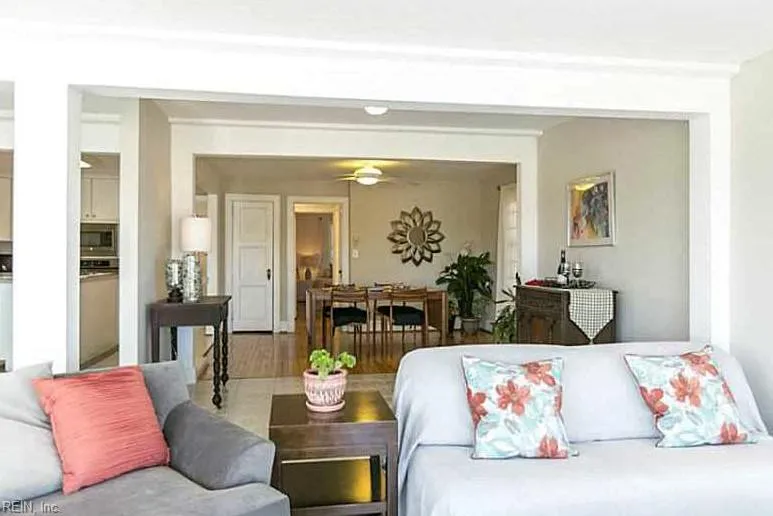 Norfolk, Virginia 23503, United States, 4 Bedrooms Bedrooms, ,2 BathroomsBathrooms,Residential,Pending,102920