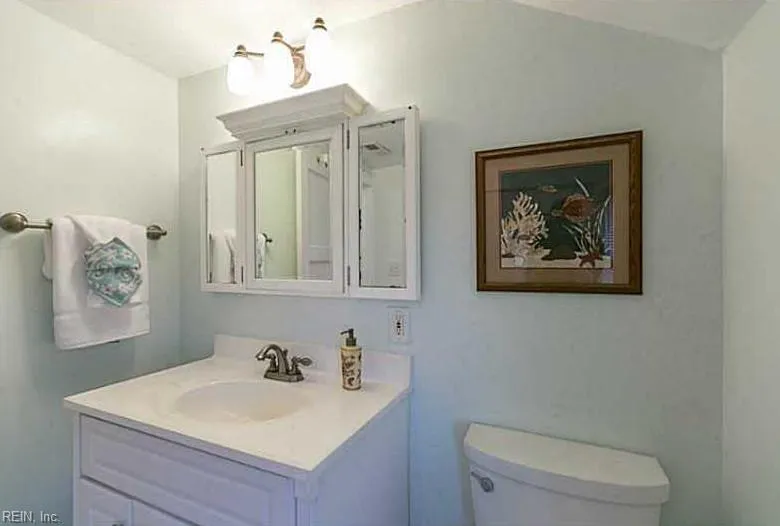 Norfolk, Virginia 23503, United States, 4 Bedrooms Bedrooms, ,2 BathroomsBathrooms,Residential,Pending,102920