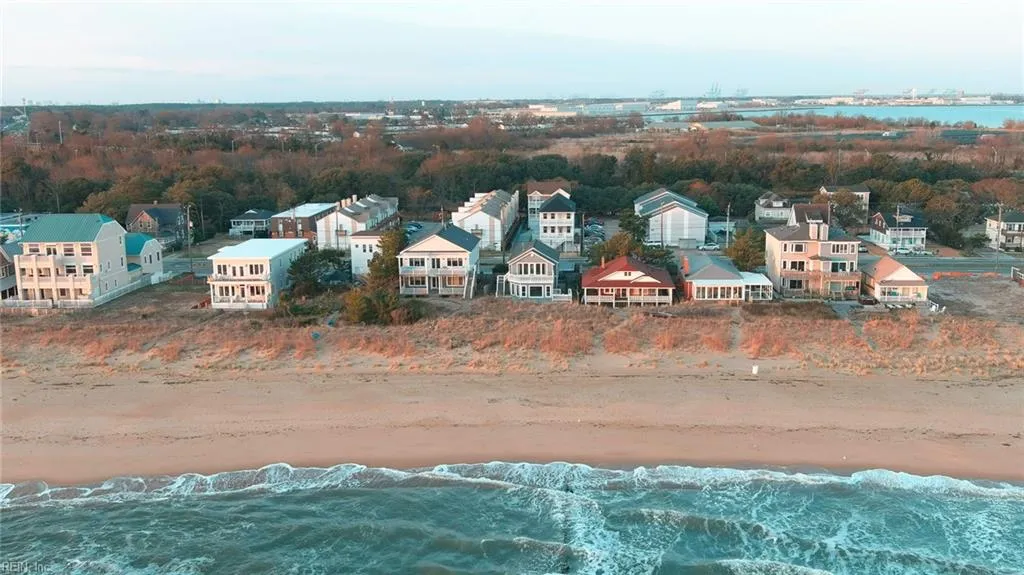 Norfolk, Virginia 23503, United States, 4 Bedrooms Bedrooms, ,2 BathroomsBathrooms,Residential,Pending,102920