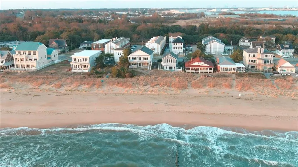 Norfolk, Virginia 23503, United States, 4 Bedrooms Bedrooms, ,2 BathroomsBathrooms,Residential,Pending,102920