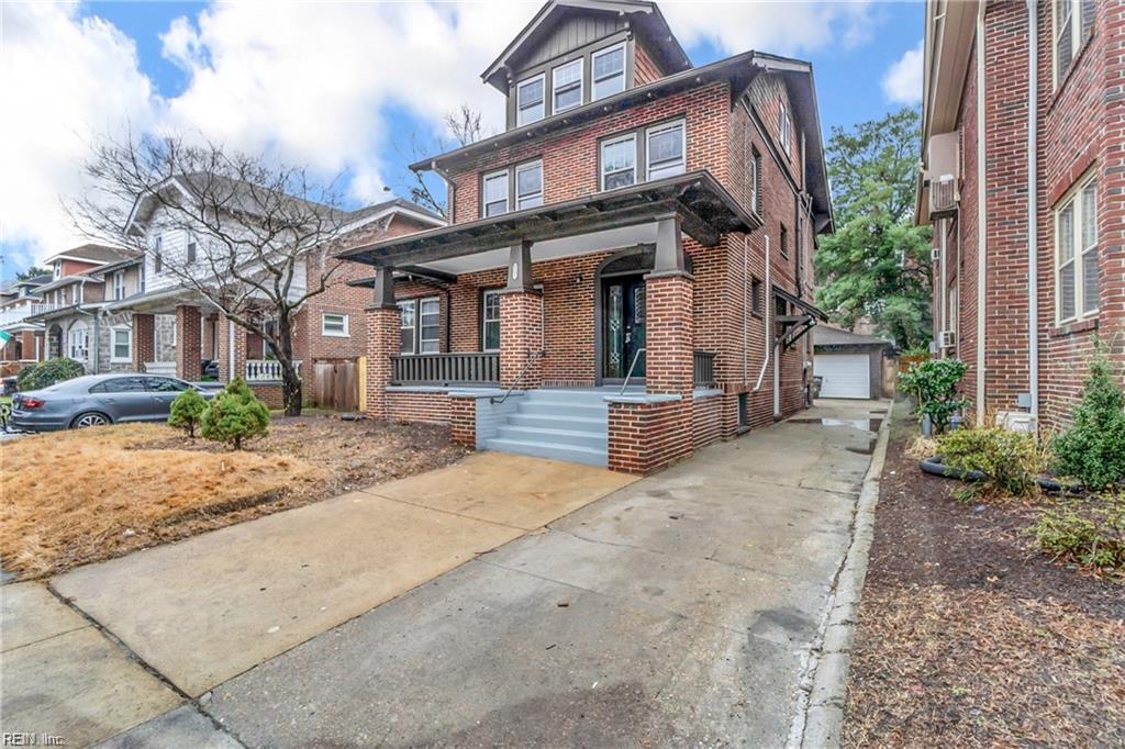 747 Shirley AVE