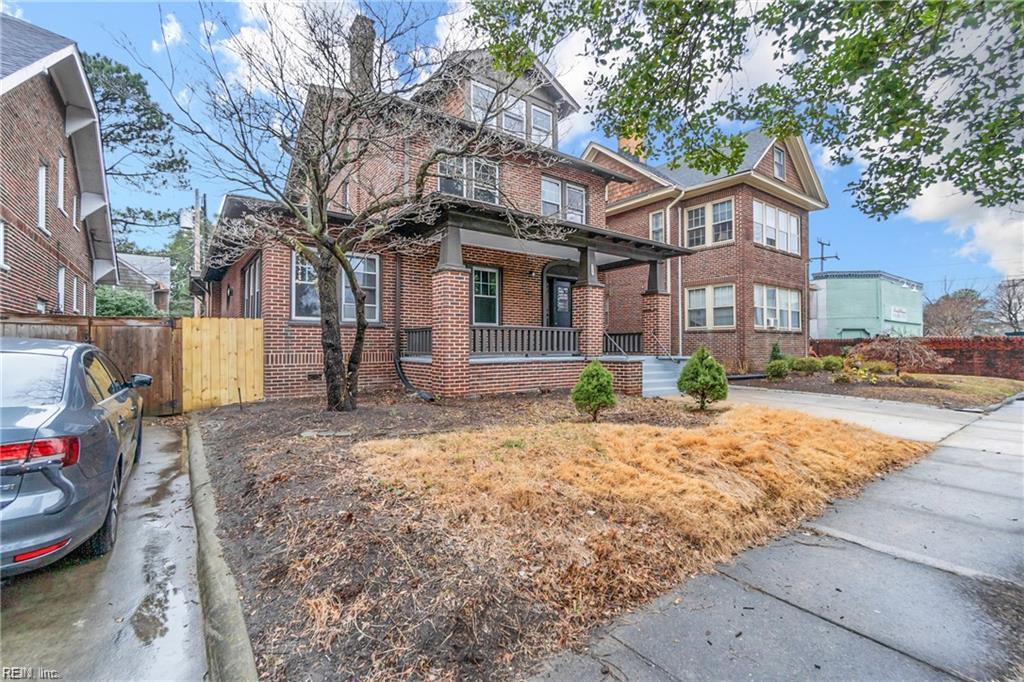 747 Shirley AVE