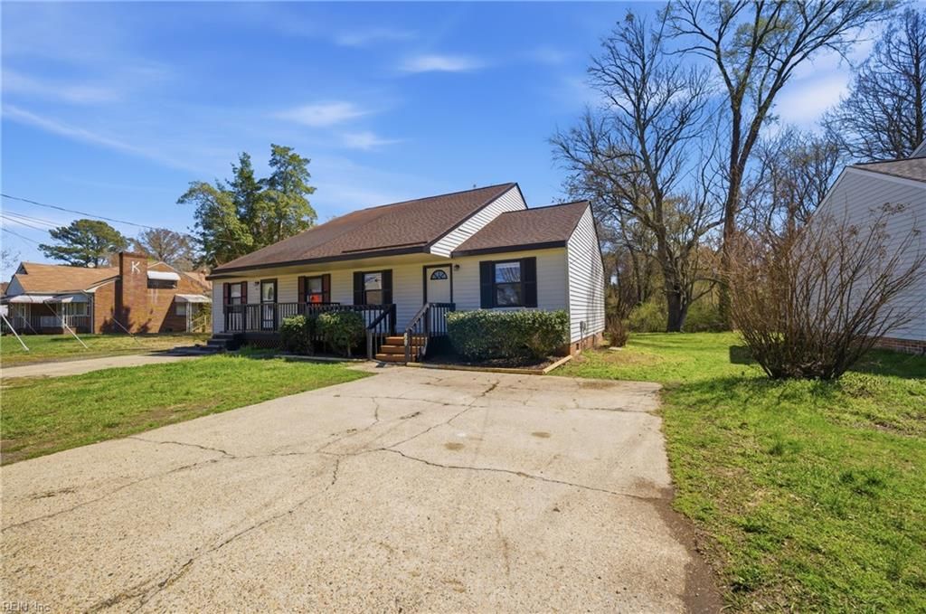 Photo of 102 Diamond Avenue #D, Chesapeake, VA 23323 (MLS # 10625421)