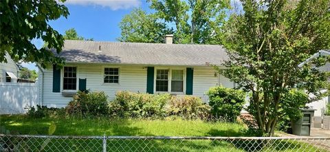 205 Hickory Hill RD Hampton VA 23666