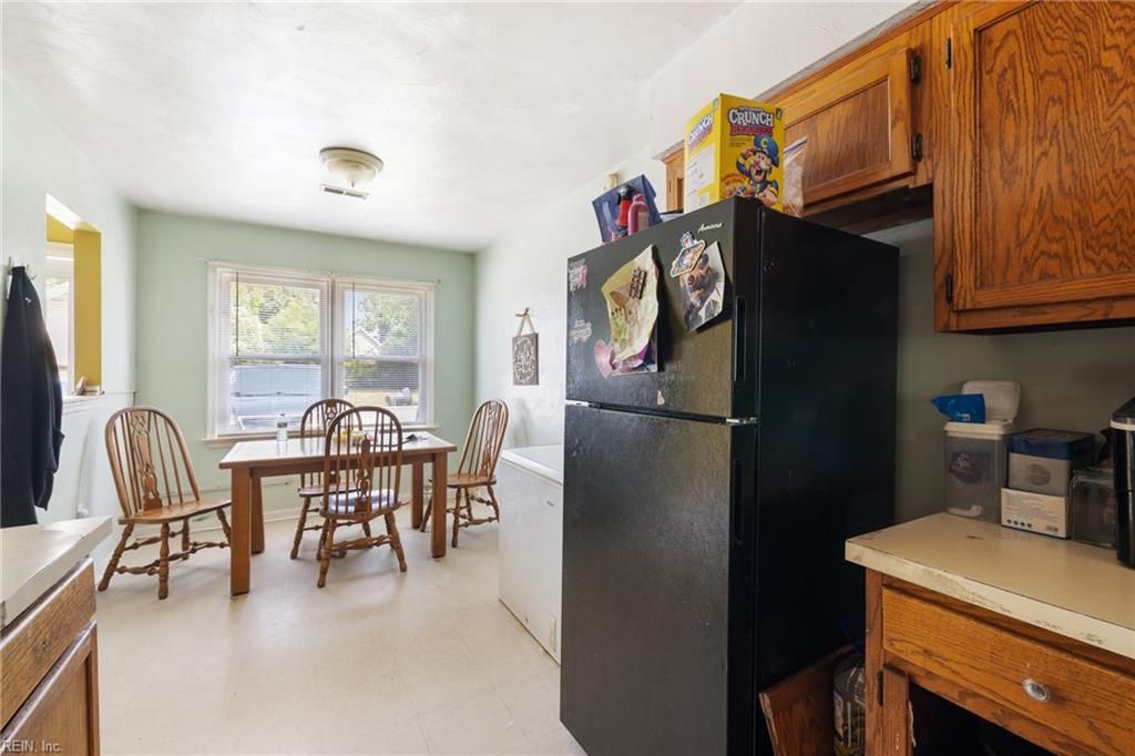 Photo of 1121 Fayette Street, Portsmouth, VA 23704 (MLS # 10628654)