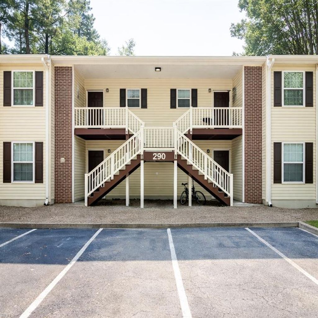Photo of 290 Patriot Lane #D, Williamsburg, VA 23185 (MLS # 10626429)