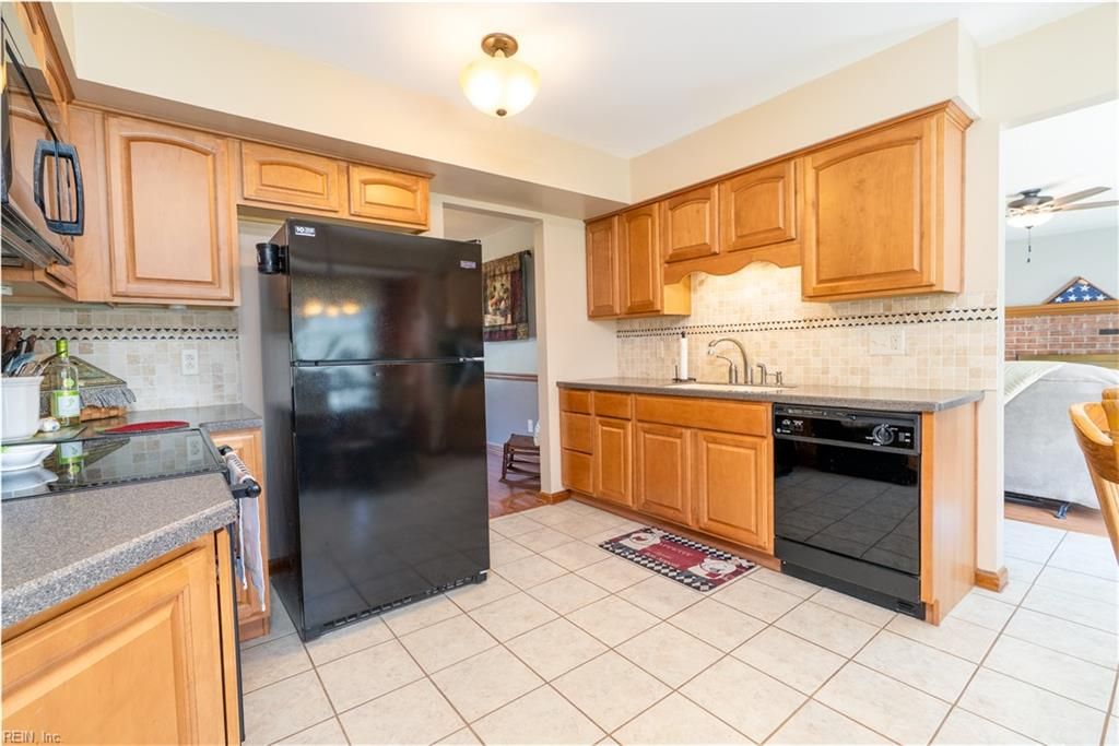 Photo of 2009 Schubert Drive, Virginia Beach, VA 23454 (MLS # 10606529)