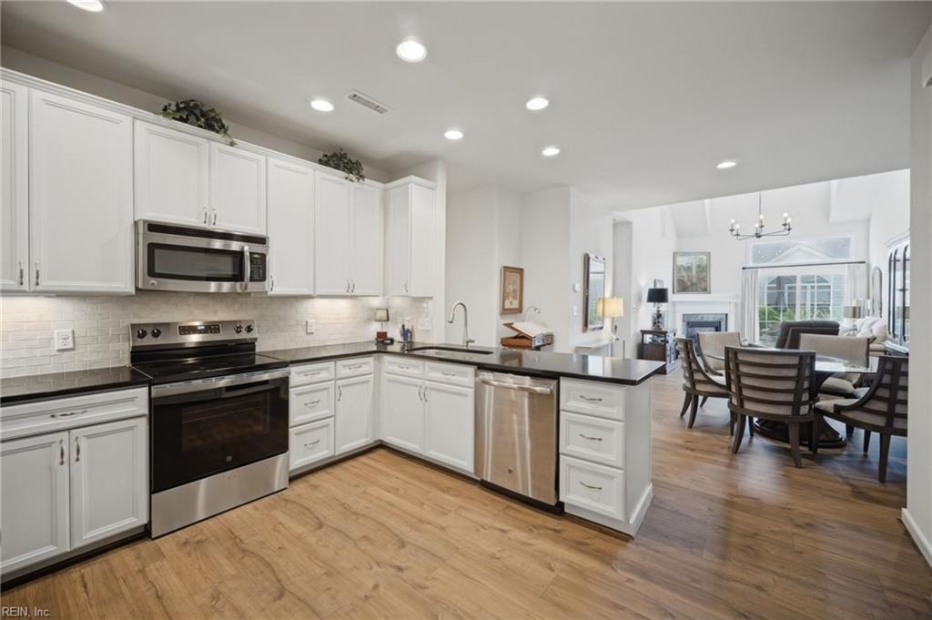 Photo of 1219 Granton Terrace, Chesapeake, VA 23322 (MLS # 10643172)