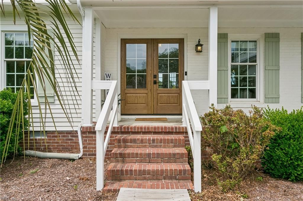 Photo of 30 Rivergate Drive, Poquoson, VA 23662 (MLS # 10633870)