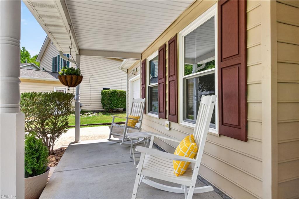 Photo of 114 Maurice Court, Yorktown, VA 23690 (MLS # 10641199)