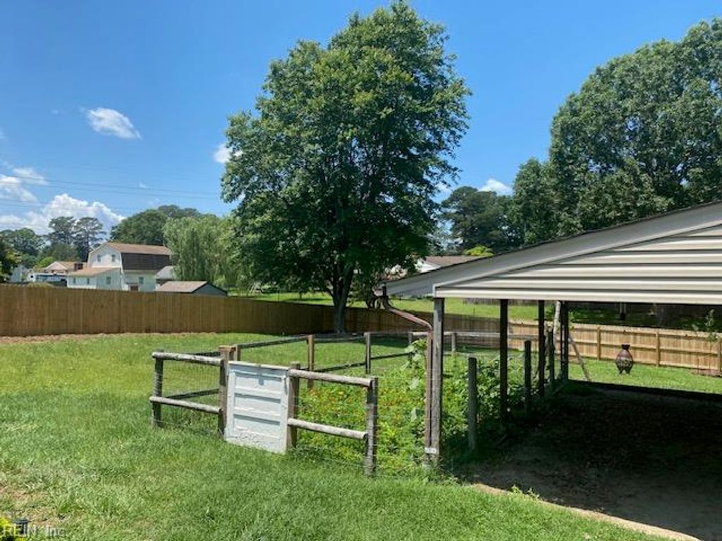 Photo of 2422 Bugle Drive W, Chesapeake, VA 23321 (MLS # 10637314)