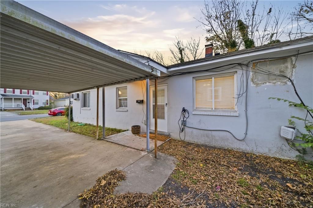 Photo of 1525 Des Moines Avenue, Portsmouth, VA 23704 (MLS # 10623516)