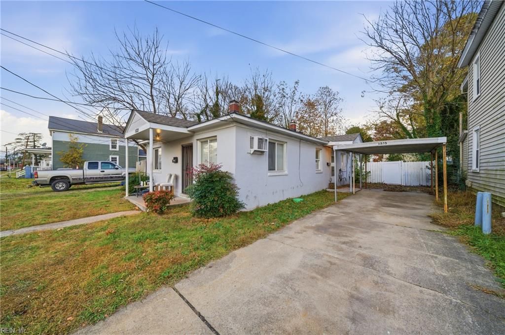 Photo of 1525 Des Moines Avenue, Portsmouth, VA 23704 (MLS # 10623516)