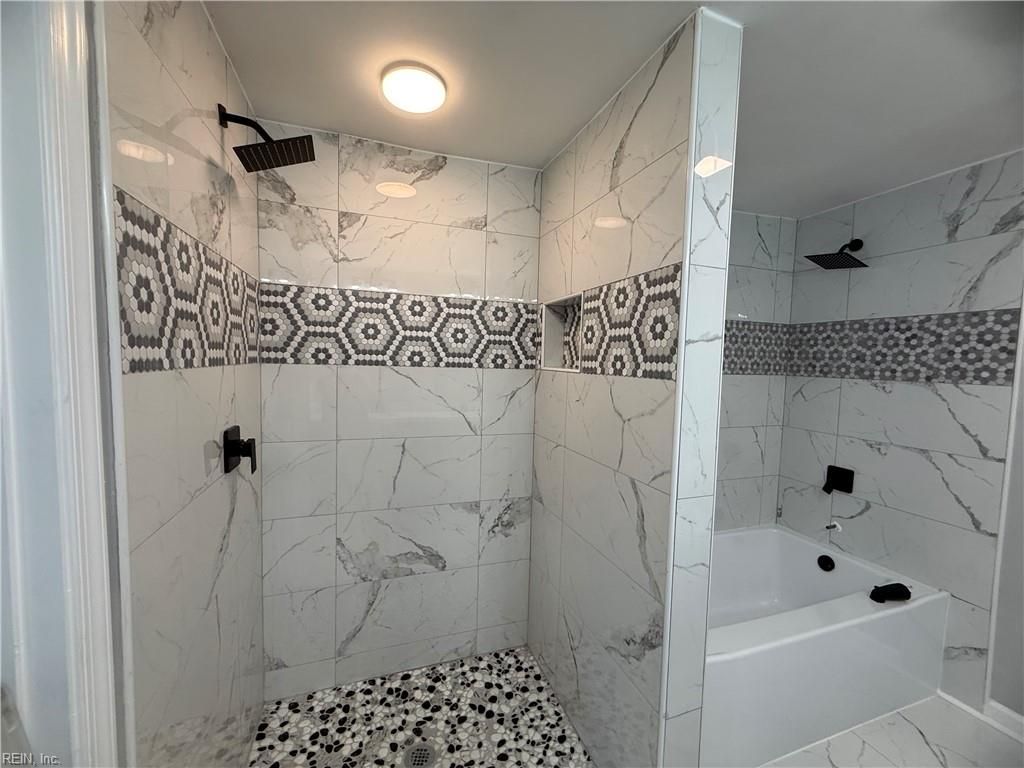 Photo of 1239 Blythewood Lane, Suffolk, VA 23434 (MLS # 10631764)