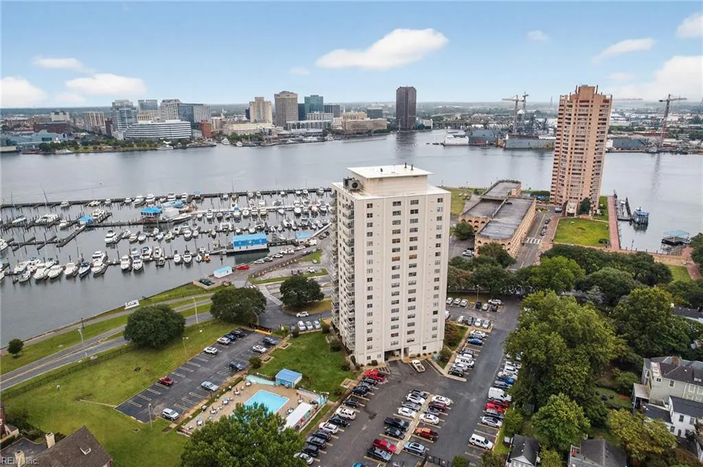 Portsmouth, Virginia 23704, United States, 1 Bedroom Bedrooms, ,1 BathroomBathrooms,Residential,Active,213646