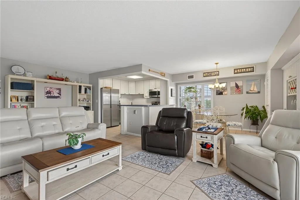 Portsmouth, Virginia 23704, United States, 1 Bedroom Bedrooms, ,1 BathroomBathrooms,Residential,Active,213646